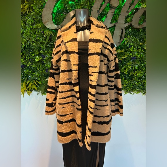 Anthropologie Sweaters - Anthropologie Calligraphie Tiger Stripe Long Cardigan Sz Lg